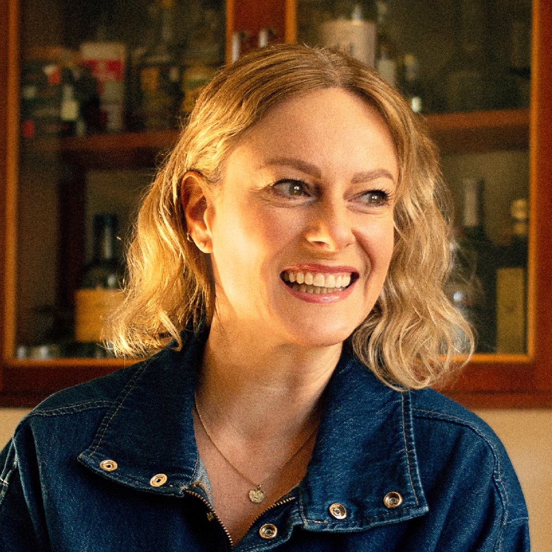 Gemma Bell, founder of Gemma Bell & Company, is the special guest on the new episode of the Food Broken Promises podcast with Host Antoine Abou-Samra. A Table For Two production.